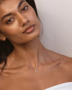 Collar Plata Letra C