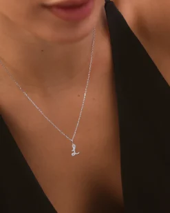 Collar Plata Letra L