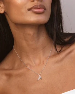 Collar Plata Letra M